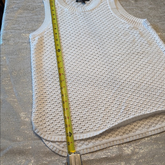 Banana Republic Textured Knit Tank Top - Cream - Picture 5 of 6